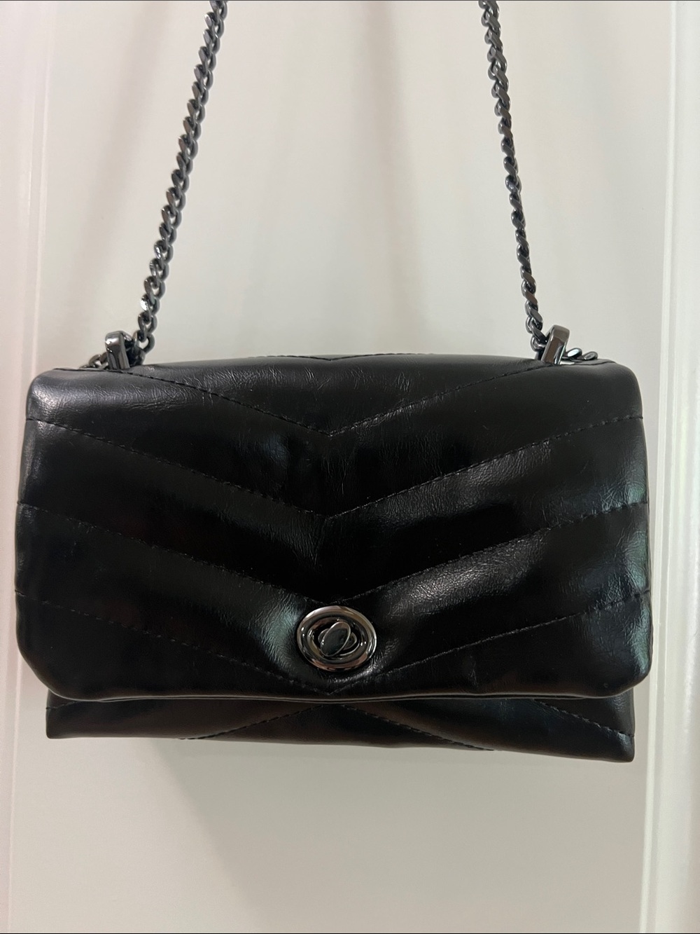 SFERRA Black Quilted Shoulder Bag with Chain Strap